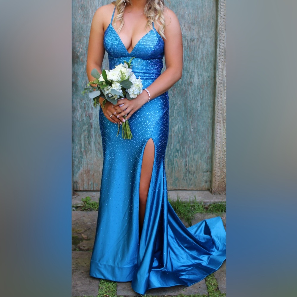 Elegant Blue Evening Gown/Prom Dress